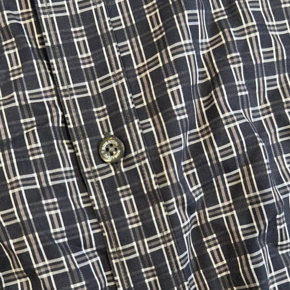 Bugatchi Black and Gray Casual Button Down Shirt - Picture 5 of 8